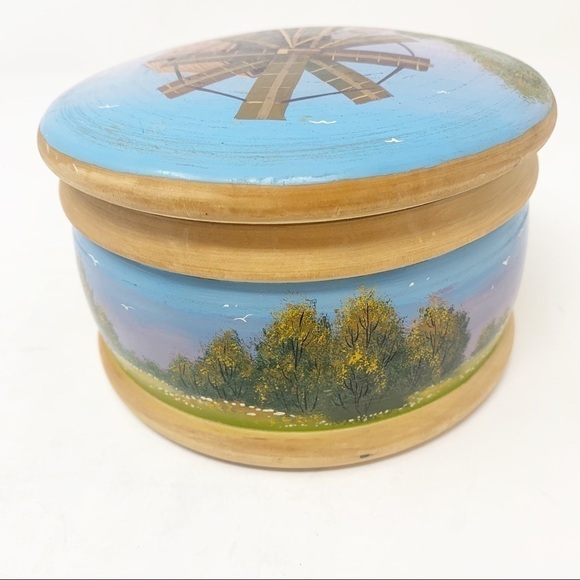 Vintage Round Wooden Trinket Hand Painted Windmill - Picture 5 of 11